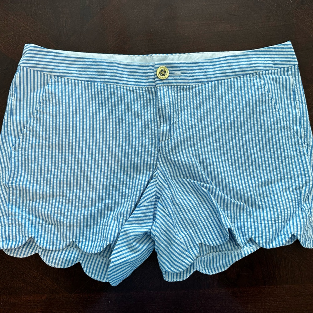 Lilly Pulitzer buttercup shorts blue scallop seersucker